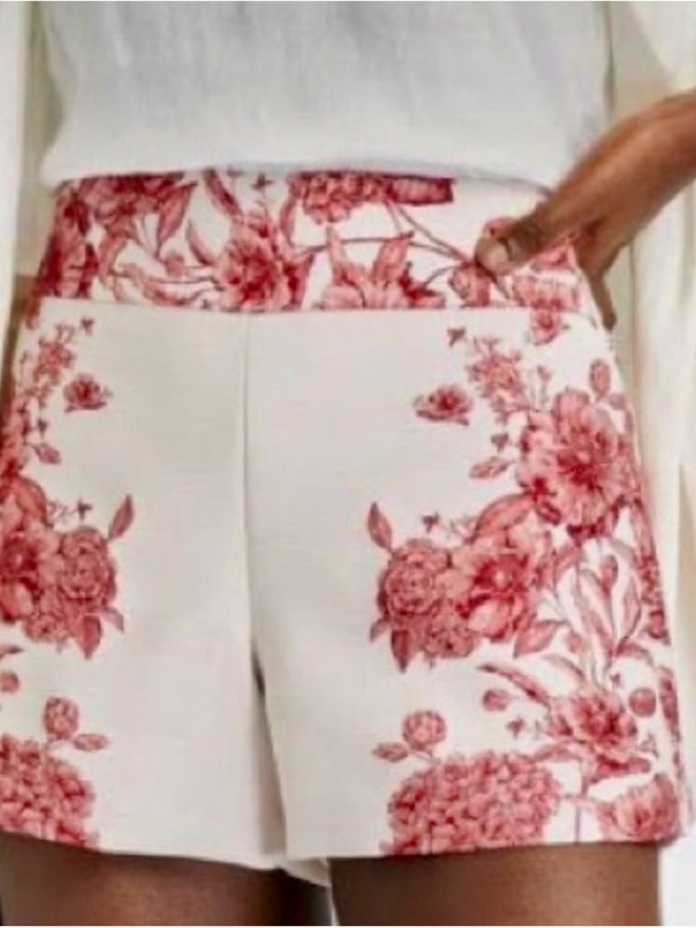 Alice + Olivia Cream Shorts with Red Floral Toile